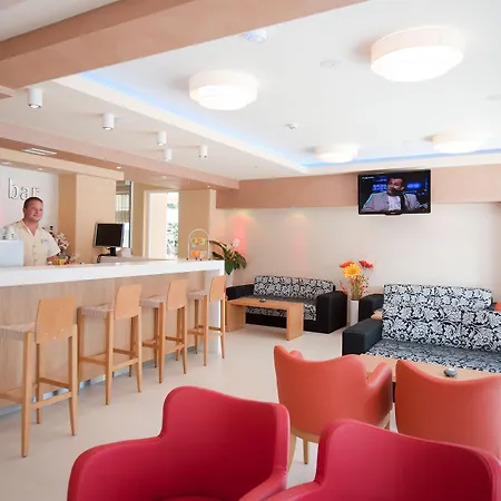 فندق Karlovo ساني بيتش