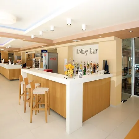 酒店 卡尔洛沃酒店 3*
