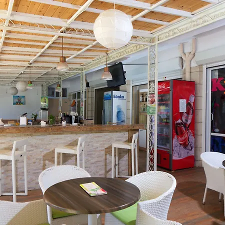 卡尔洛沃酒店 酒店 阳光海滩