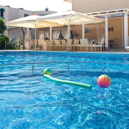 酒店 卡尔洛沃酒店 3*