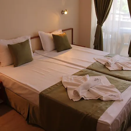 酒店 卡尔洛沃酒店