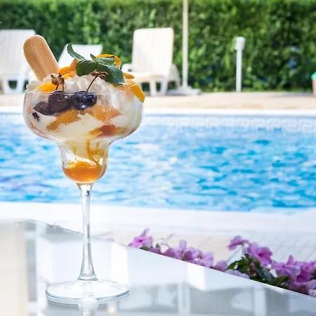 Otel Karlovo 3*