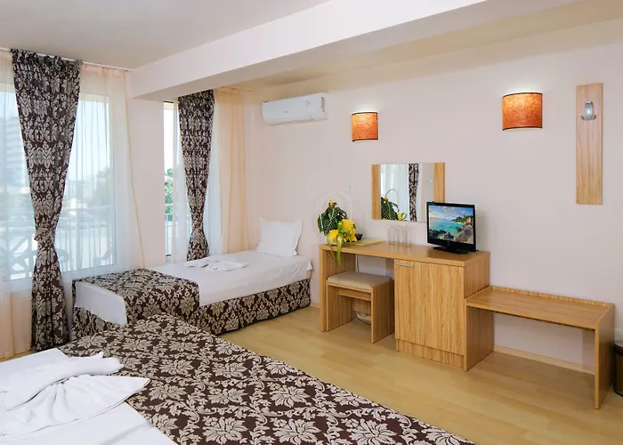 Karlovo Hotel 3*