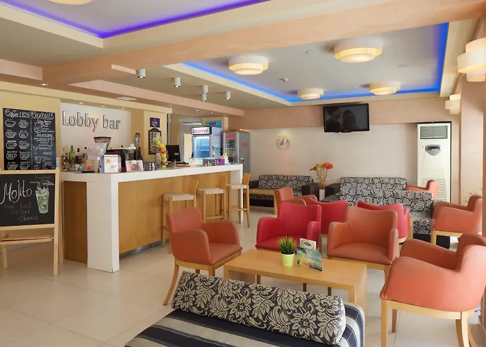 Ξενοδοχείο Karlovo Σάνι Μπιτς